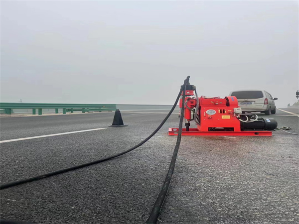 德城马路路基路面开裂下沉注浆加固灌浆